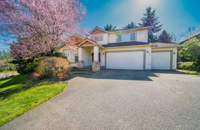 Amazing  spacious 4 bed plus office, 2.5 bath 3 car garage home w/brand new carpet photos photos