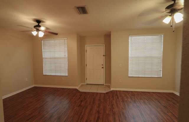 9828 Carlsdale Dr Gallery 2
