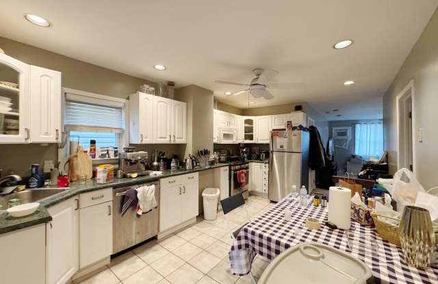 39 WEST 9TH ST photos photos