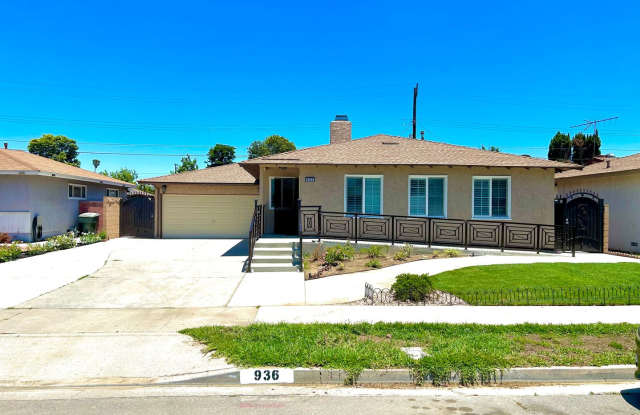 2 COMPLETELY REMODELED HOMES ON ONE LOT IN ANAHEIM photos photos