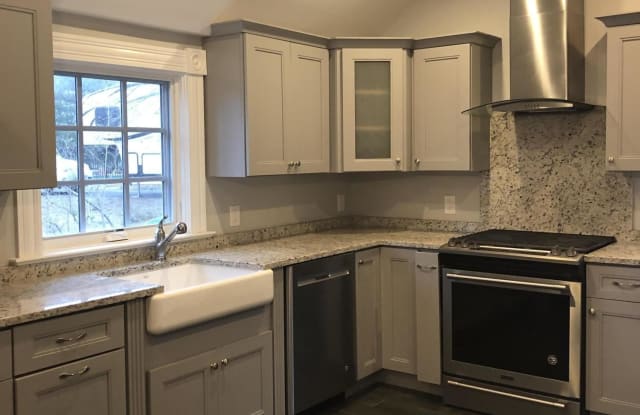 34 Ridge Road - 34 Ridge Road, Rumson, NJ 07760