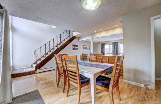 1020 Lakeside Court - 1 Gallery 3