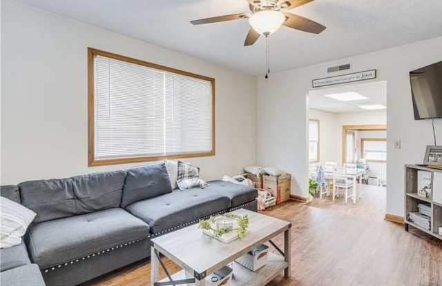 1319 Bluestone Avenue photos photos