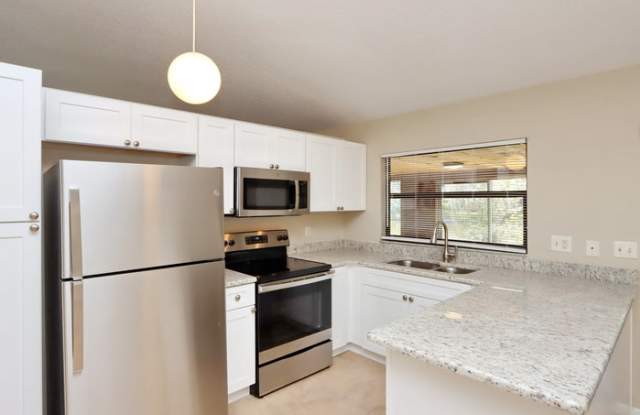 5128 Springwood Drive Gallery 3