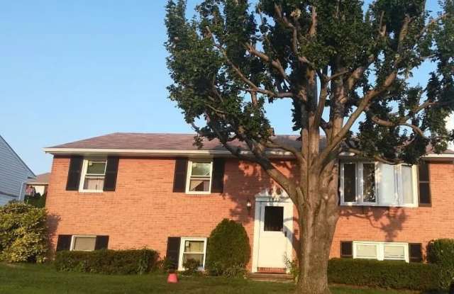 7823 Perry Rd photos photos