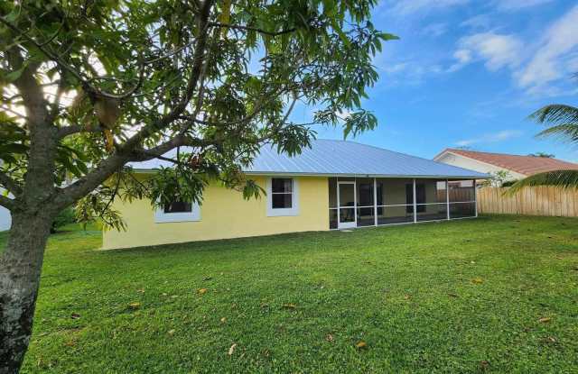 1750 Primrose Lane Gallery 2
