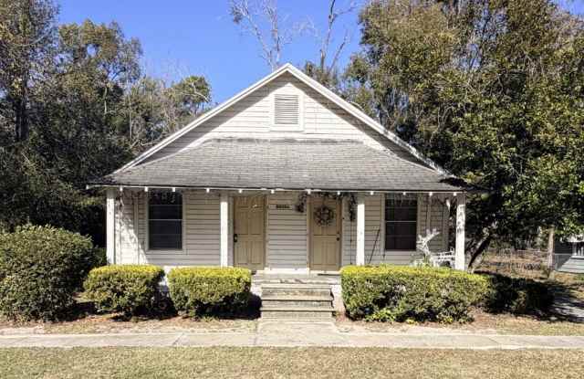 1BD/1B River Street Duplex photos photos