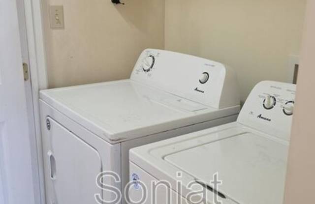 1843 Forstall St. Gallery 3