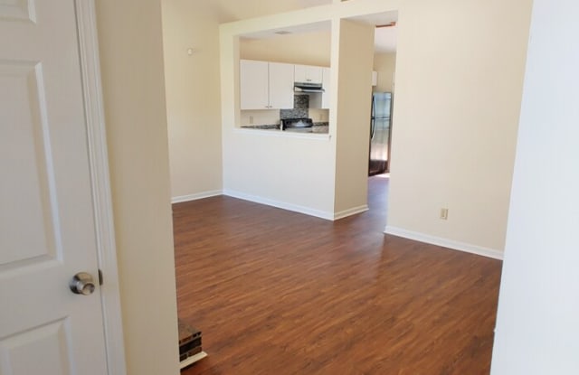 6679 Cobden Court Gallery 2