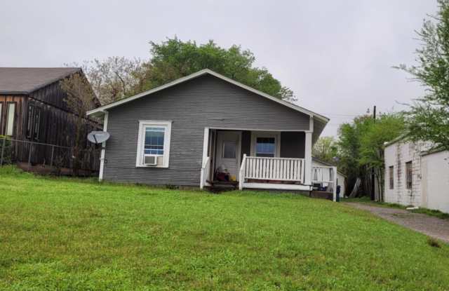 1105 W. Walnut Ave. photos photos