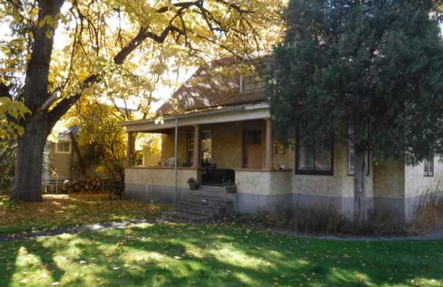 1605 South Higgins Avenue photos photos