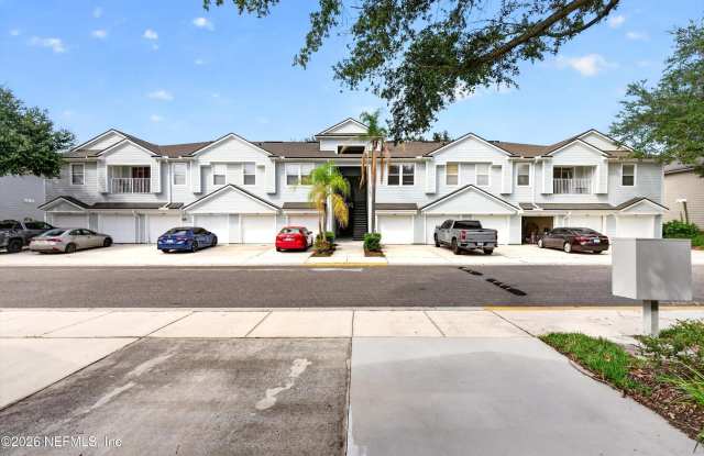 7047 DEER LODGE Circle Gallery 2
