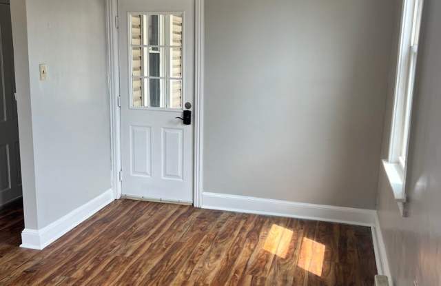 Columbia 3bed 1 bath home Gallery 3