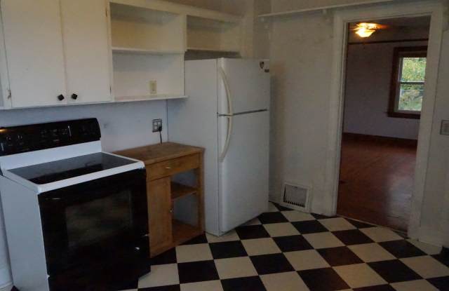 Country living yet close to city for all the conveniences - 5783 Aldrich Road, Whatcom County, WA 98226