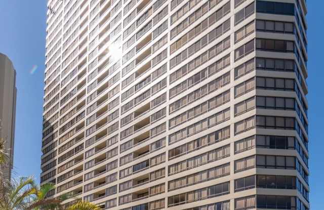 Luxury High-Rise Living on the 38th Floor photos photos