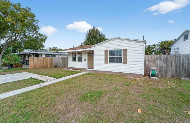 4945 36TH AVENUE N photos photos