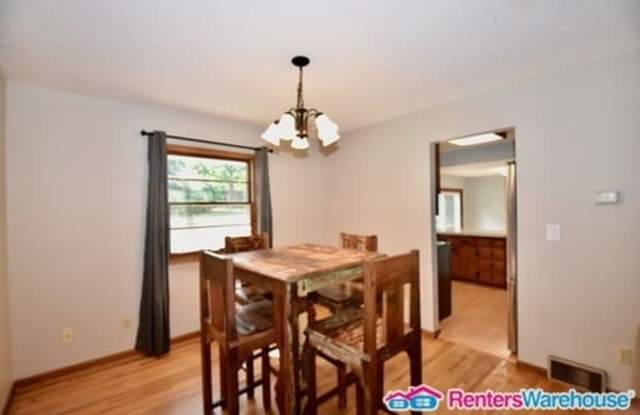 3643 Jordan Cir N Gallery 4