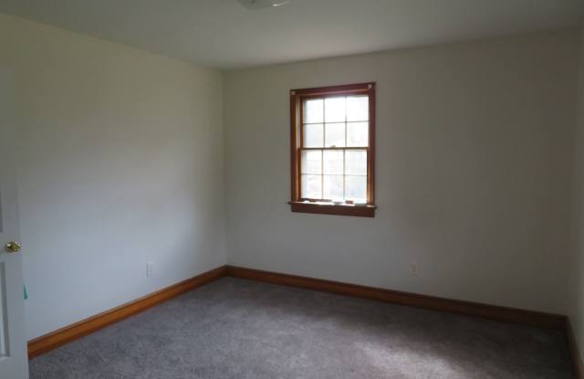 25320 Ferndale Road Gallery 3