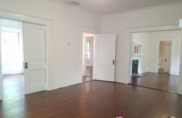 958 Howell Pl SW Gallery 2
