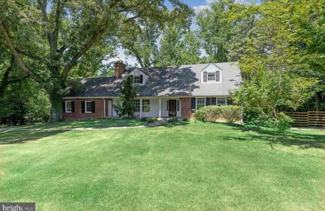 7001 LONGWOOD Drive photos photos