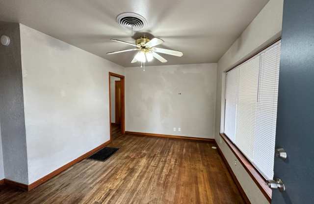 Cozy 2 Bedroom 2 Bathroom Home Gallery 3