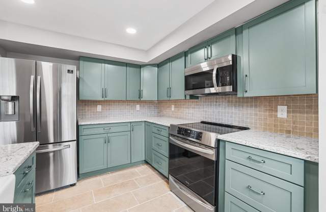 6058 CHICORY Place Gallery 1