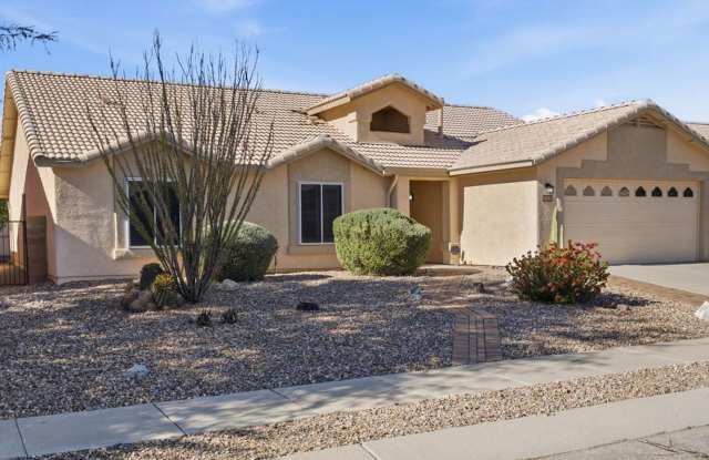 Beautiful Four-Bedroom Home with Spacious Backyard and Community Pool! Gallery 3