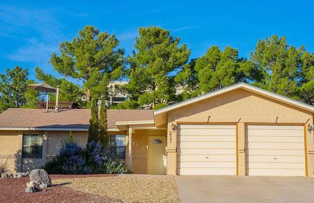 Airy 3 Bedroom, 2 Bathroom In The NE! photos photos Airy 3 Bedroom, 2 Bathroom In The NE! photos photos