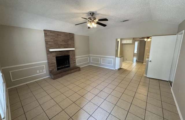 5012 Santa Fe Court Gallery 3