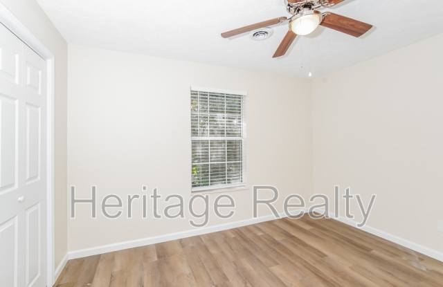 4207 Iona Way - 1 Gallery 4