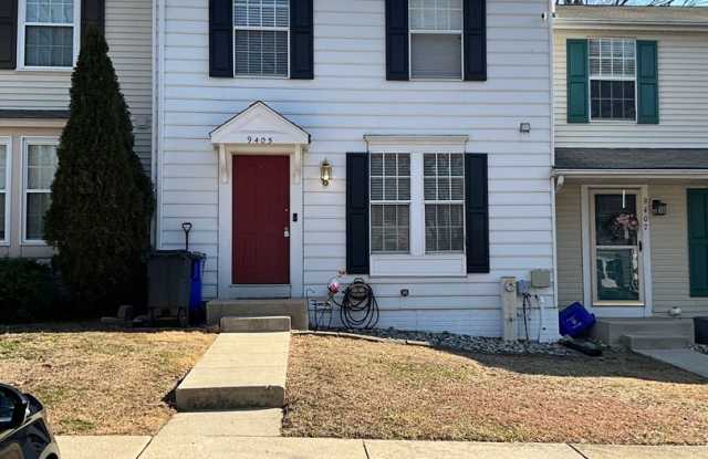 Beautiful 2BR 2BA 3 level townhome located in the Bowling Brook Farms Community photos photos