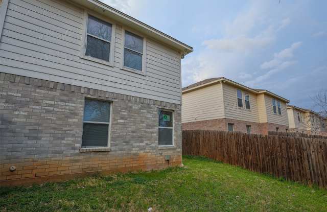 1208 Village Garden Drive Gallery 4