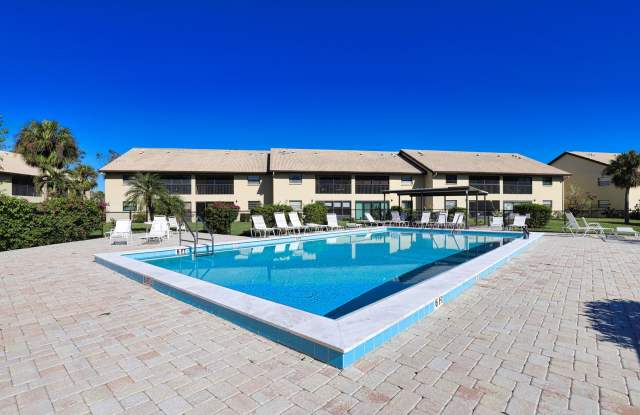 Seasonal Short-term 2-Bedroom 2-Bathroonm Condo located at Mission Lakes! photos photos