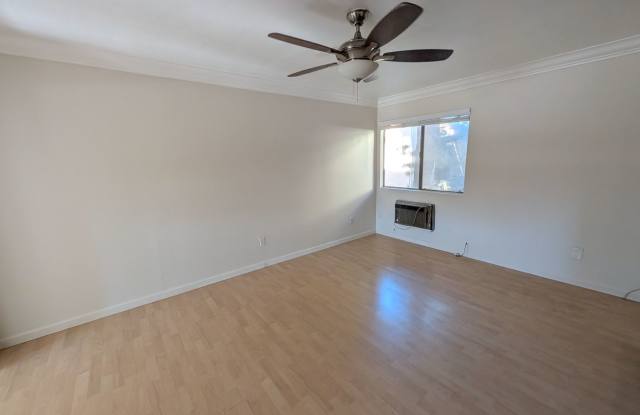 2 Bedroom with Balcony & Unbeatable Mission Valley Location! Gallery 4