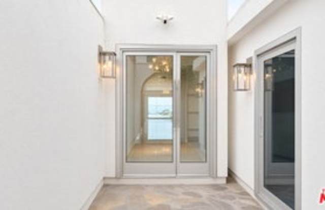 18222 Coastline Drive Gallery 4
