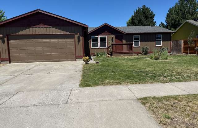 PETS Considered! SW Old Mill Area 4 Bdrm, 2 Bath, New Luxury Vinyl  New Carpet Throughout, Large Fenced Yard, Dbl Garage photos photos