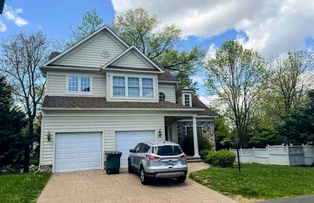 Stunning and Spacious 5 Bed 4 Bath Colonial Home With A 2-Car Garage In Bailwick photos photos
