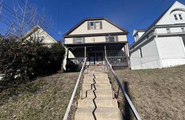 945 Woodlawn Street photos photos