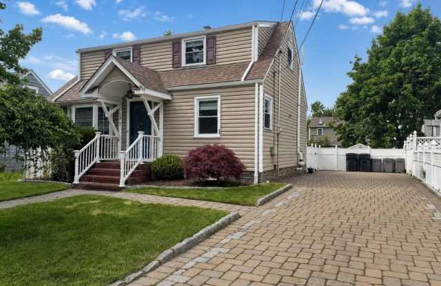 Bright & Beautifully Updated Bergenfield Cape photos photos
