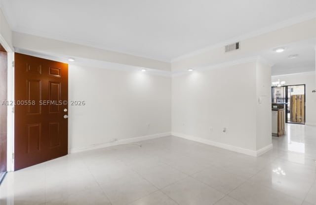1786 W 42nd St Gallery 3