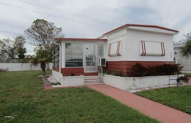 721 ROMA ROAD photos photos