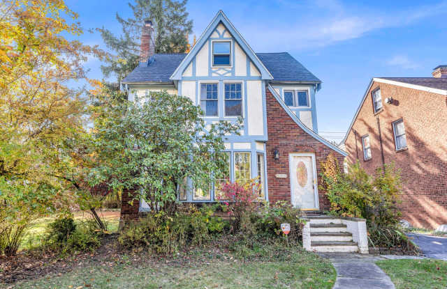 Beautiful Home in the Heart of Cleveland Heights - 3630 Bainbridge Road, Cleveland Heights, OH 44118 Beautiful Home in the Heart of Cleveland Heights - 3630 Bainbridge Road, Cleveland Heights, OH 44118