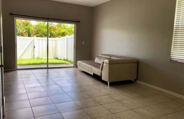 3642 Pine Oak CIR Gallery 2