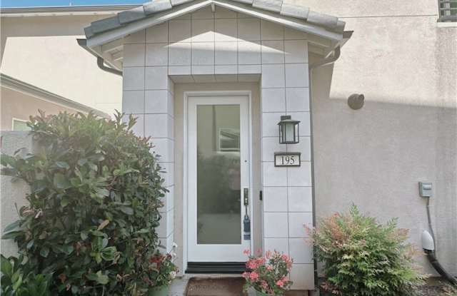195 Frame - 195 Frame, Irvine, CA 92618