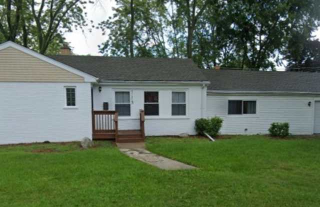 17123 Holmes Avenue - 17123 Holmes Avenue, Hazel Crest, IL 60429