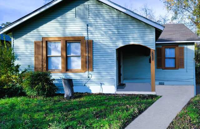 Charming 3-Bedroom Home in the Heart of San Antonio photos photos