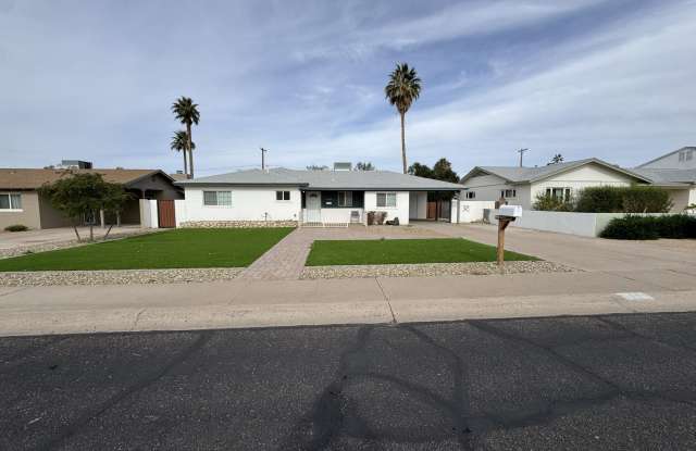 5444 E PINCHOT Avenue photos photos 5444 E PINCHOT Avenue photos photos