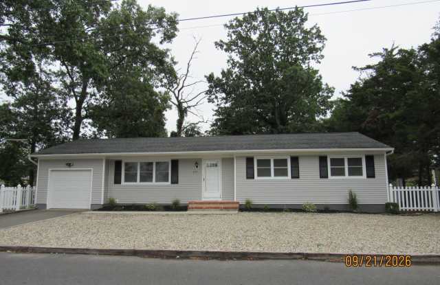 255 Dogwood Lane Gallery 2