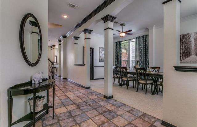 8412 Grand View Drive Gallery 2