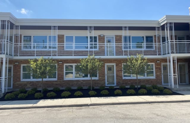 800 N Hamlin Avenue - 800 North Hamlin Avenue, Park Ridge, IL 60068